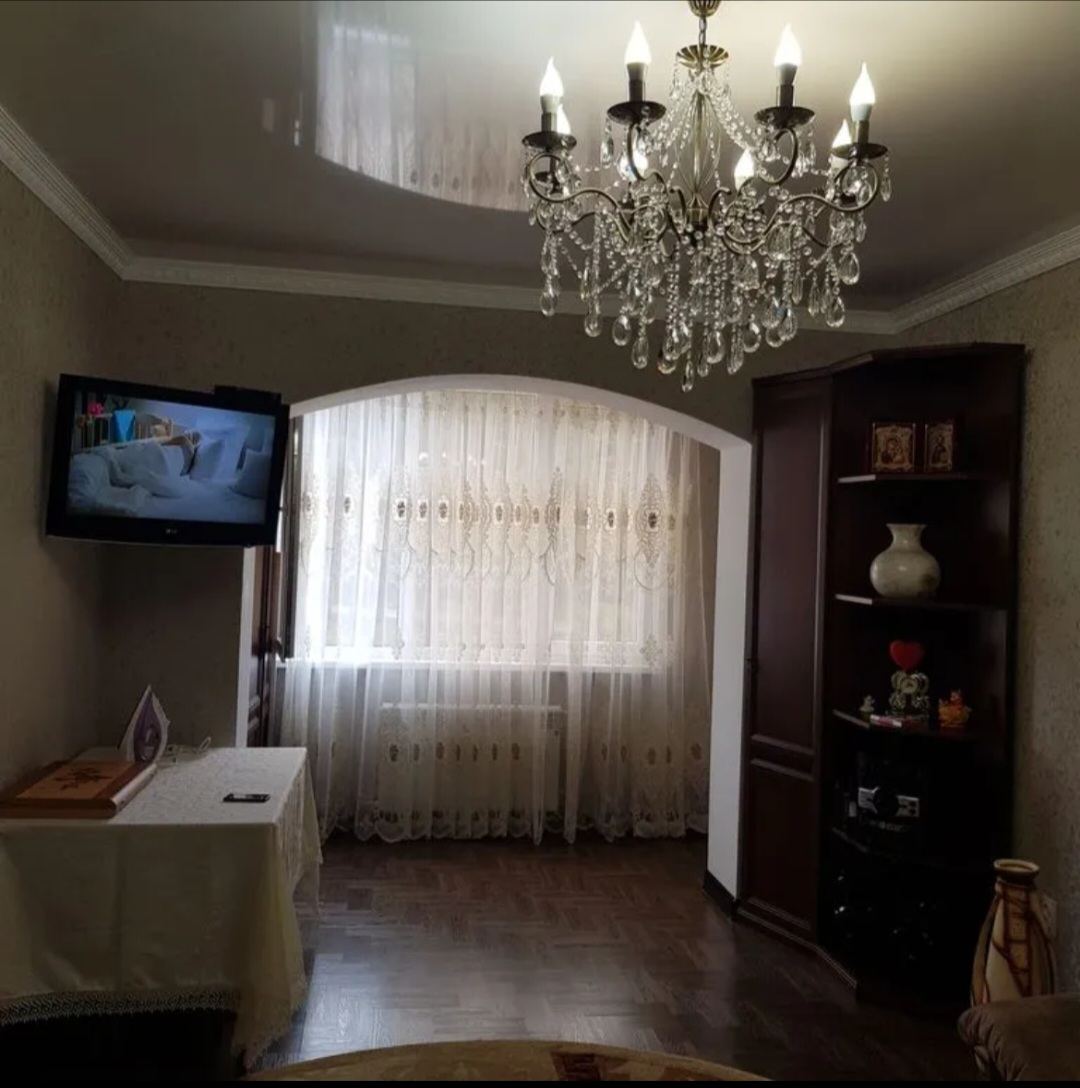 Комната в квартире, проживание с хозяевами, Пицунда — фото 3