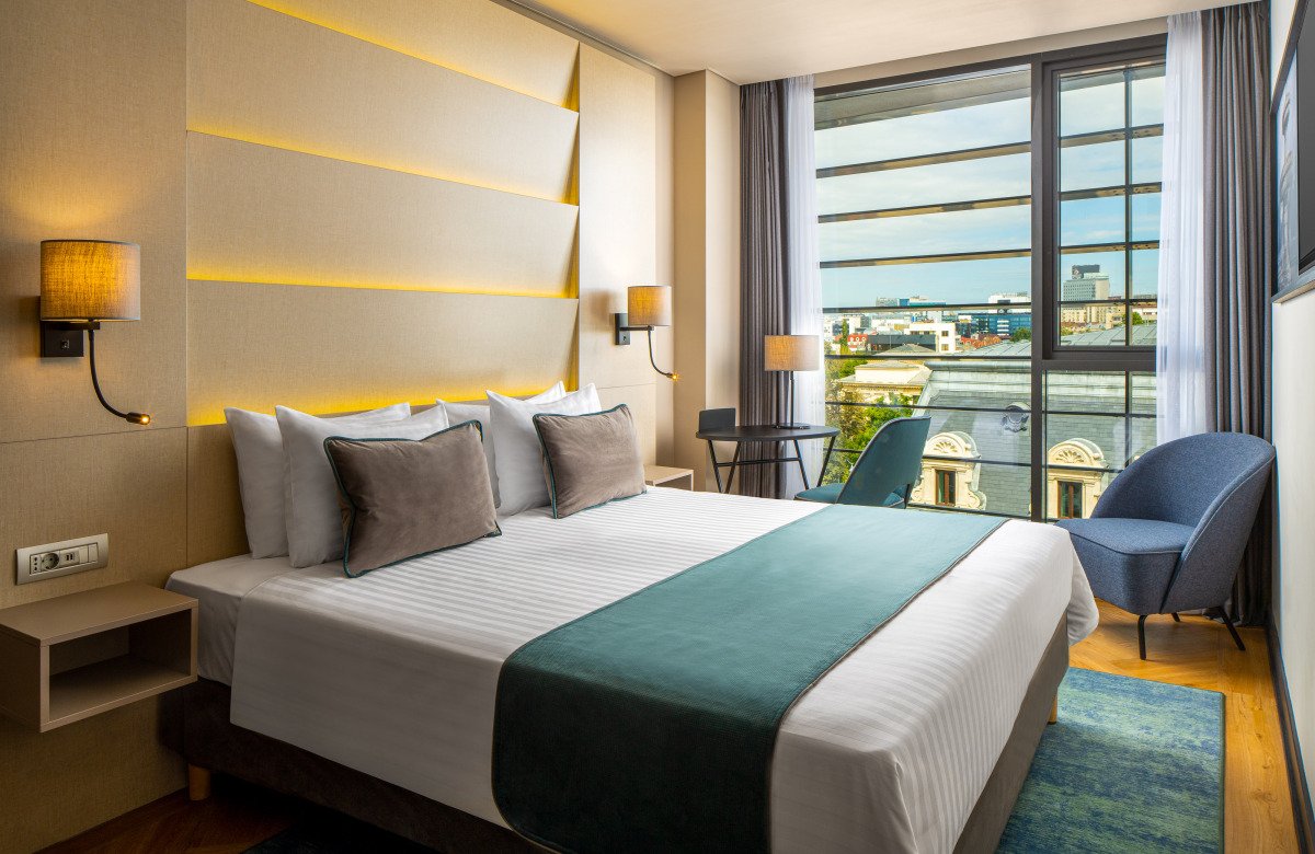 Default Hotel